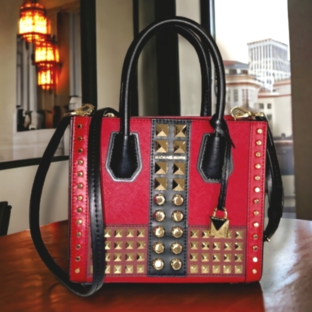 MICHAEL Michael Kors Accordion Messenger